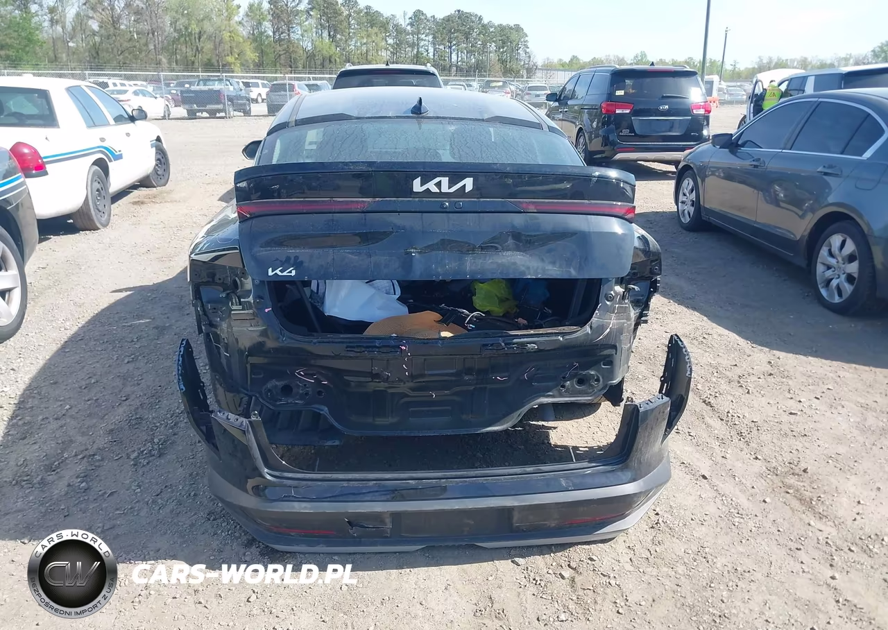 2025 Kia K4 Lxs VIN:3KPFT4DE6SE024683 - 17