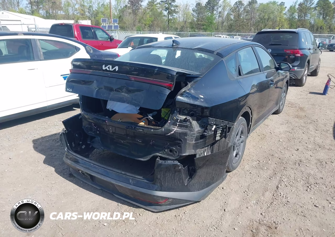2025 Kia K4 Lxs VIN:3KPFT4DE6SE024683 - 4
