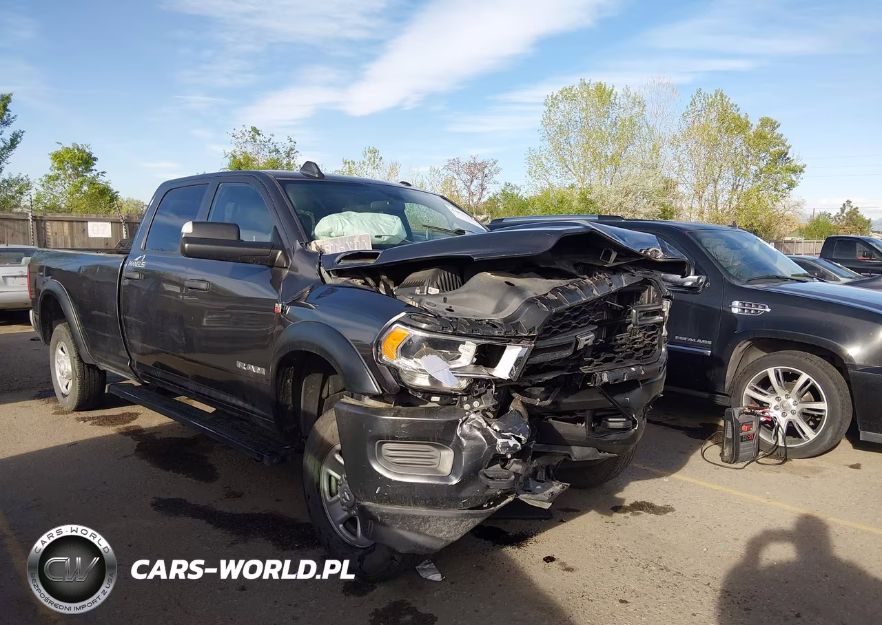 2022 Ram 3500 Tradesman 4X4 8' Box VIN:3C63R3GJ0NG219215 - 1