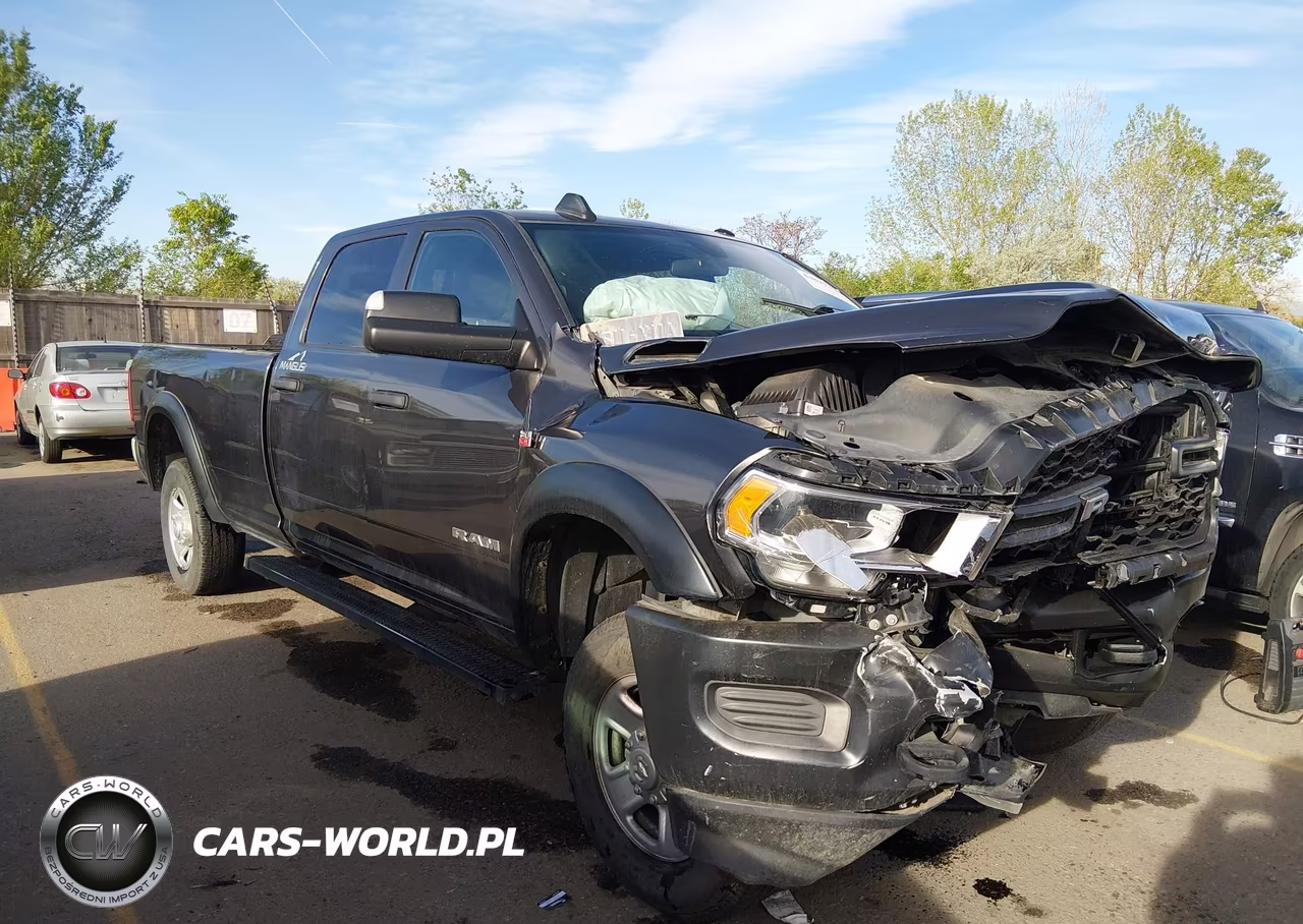 2022 Ram 3500 Tradesman 4X4 8' Box VIN:3C63R3GJ0NG219215 - 13