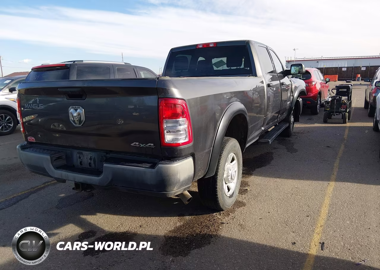 2022 Ram 3500 Tradesman 4X4 8' Box VIN:3C63R3GJ0NG219215 - 4