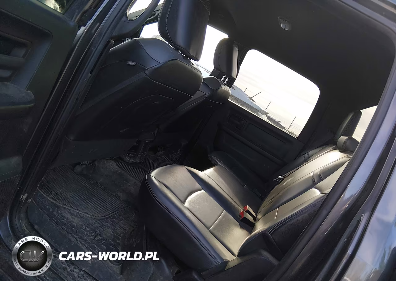 2022 Ram 3500 Tradesman 4X4 8' Box VIN:3C63R3GJ0NG219215 - 7
