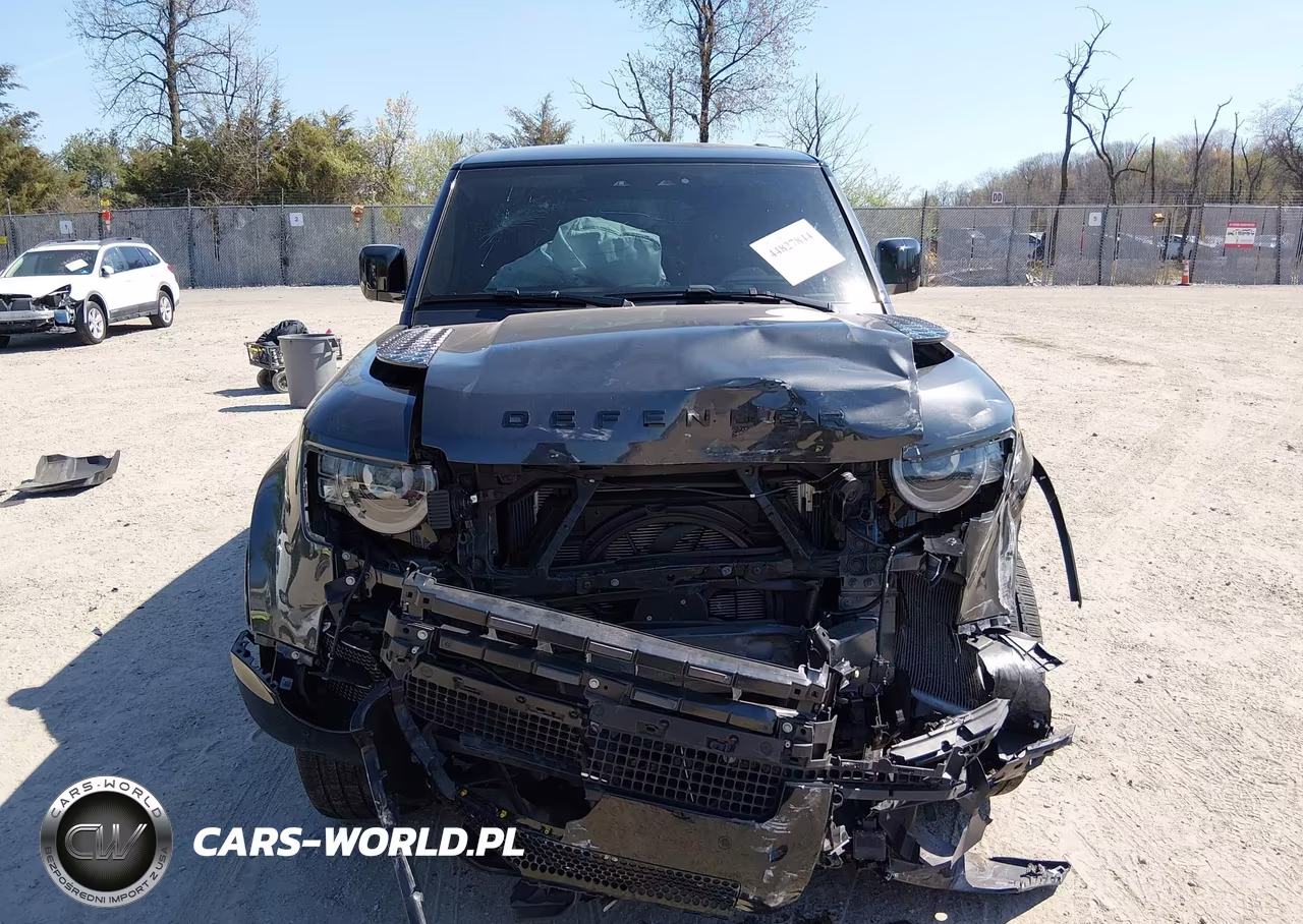 2025 Land Rover Defender 110 P400 X-Dynamic Se VIN:SALE27EU5S2392820 - 12