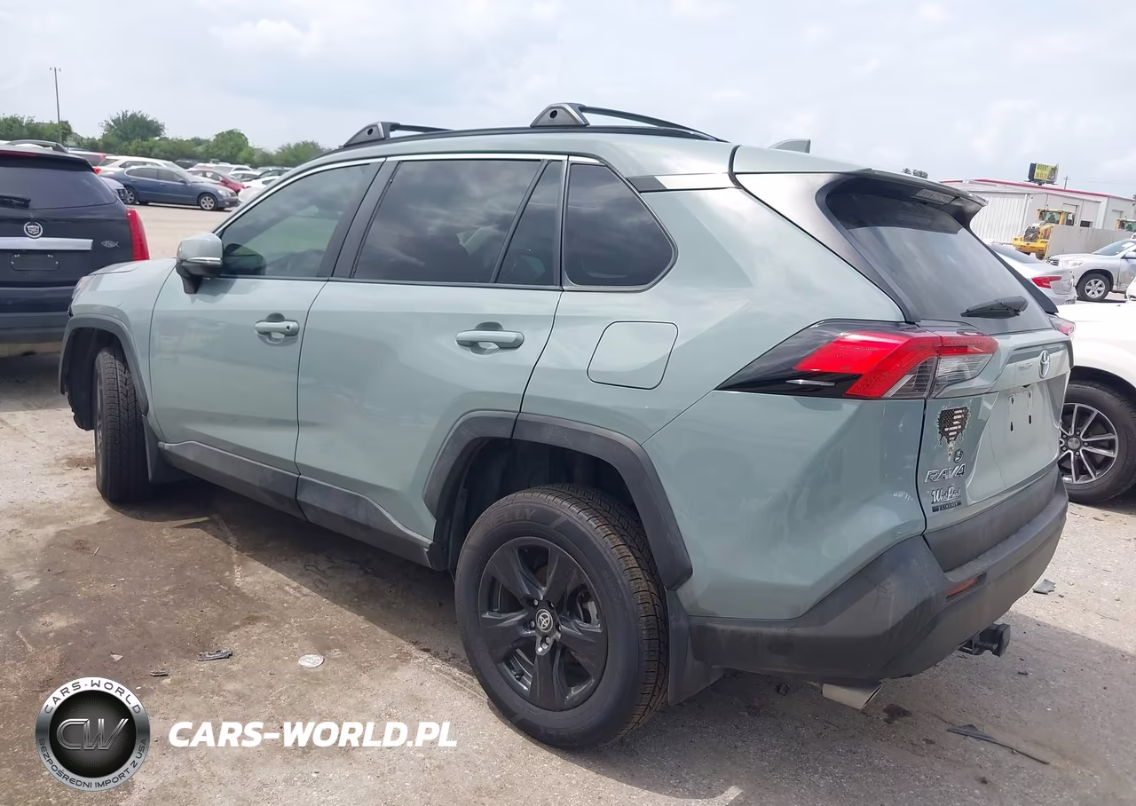 2021 Toyota Rav4 Xle VIN:2T3P1RFV3MW169806 - 3