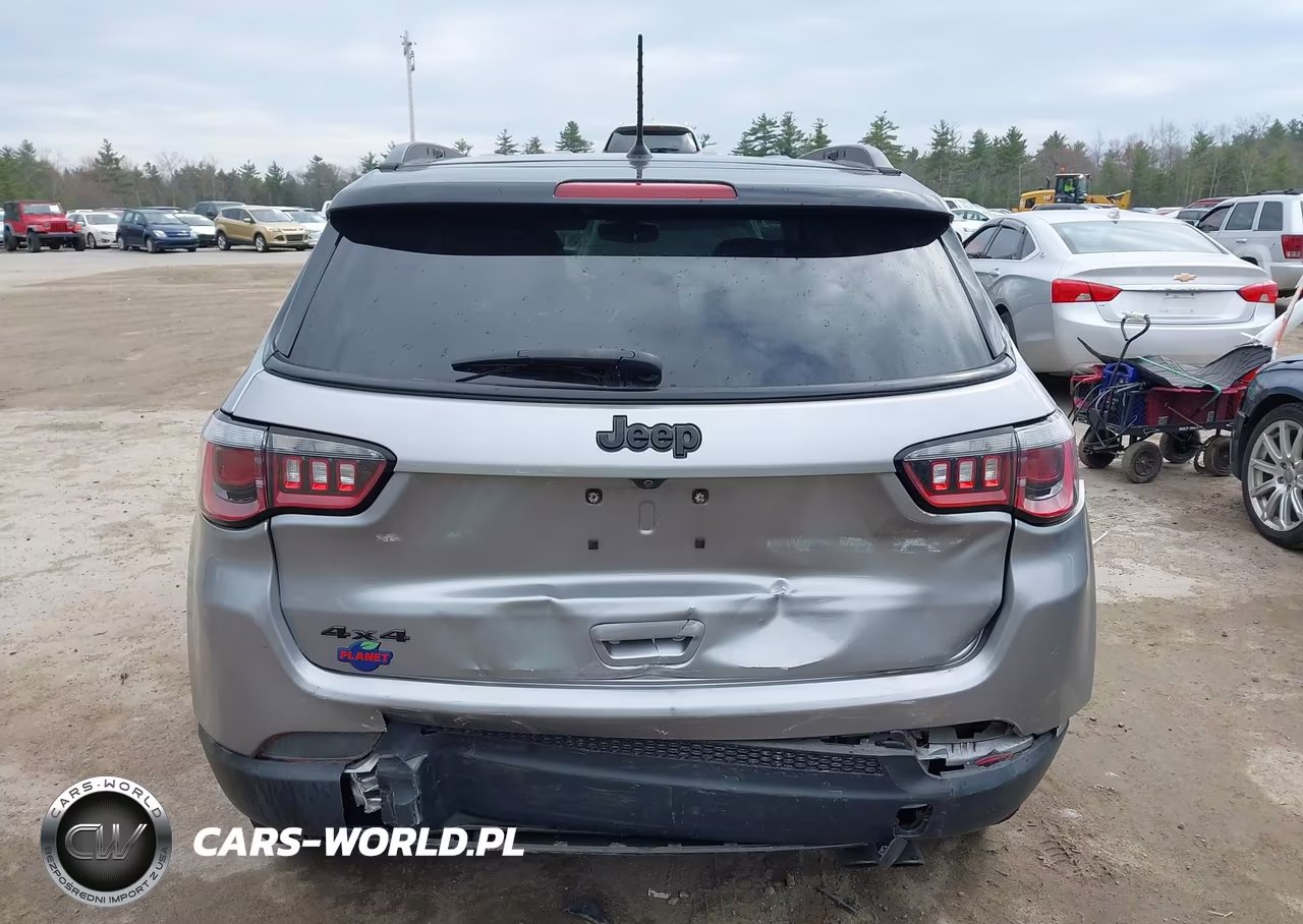2018 Jeep Compass Altitude 4X4 VIN:3C4NJDBB0JT313482 - 19