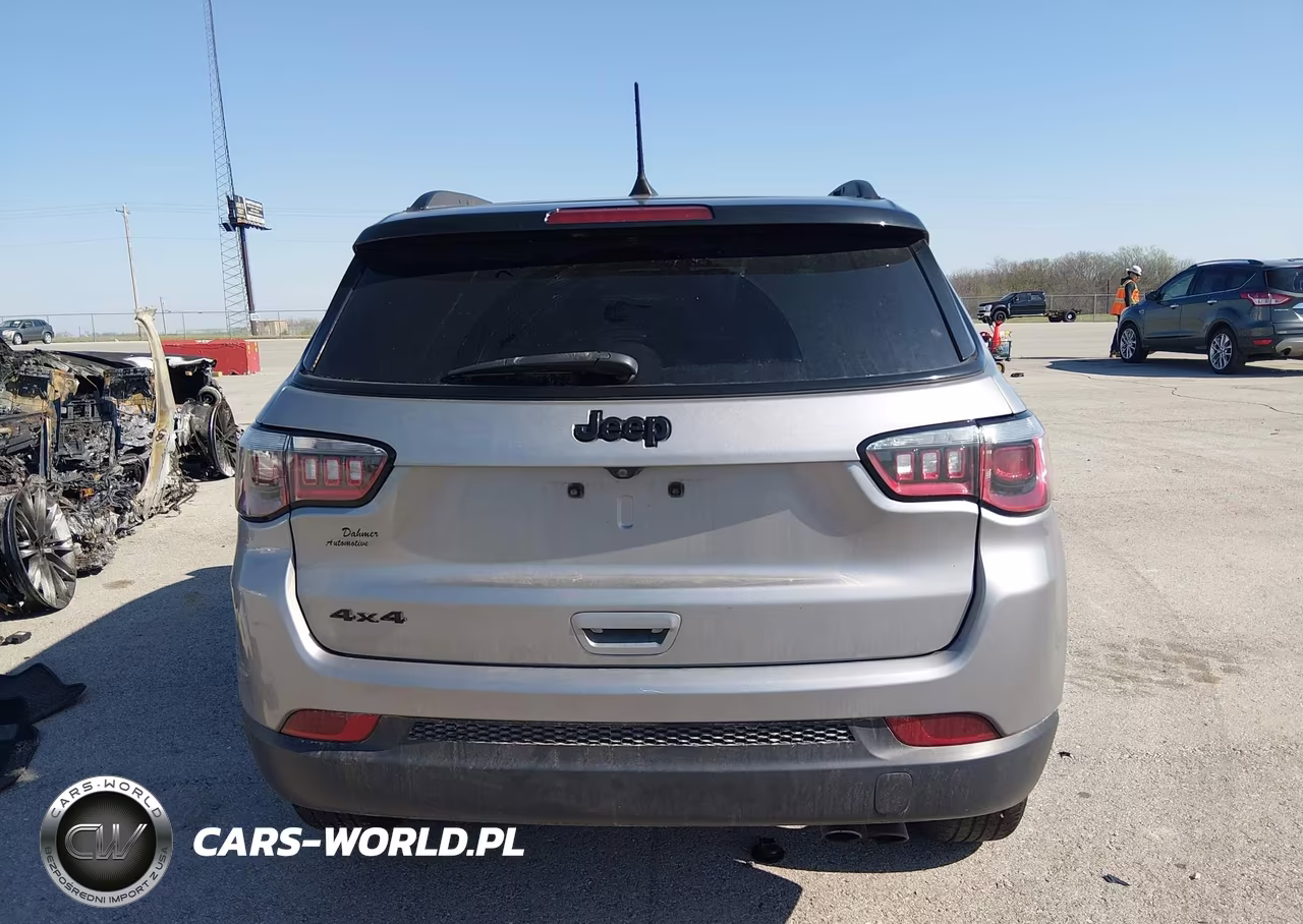2019 Jeep Compass Altitude 4X4 VIN:3C4NJDBBXKT734790 - 15