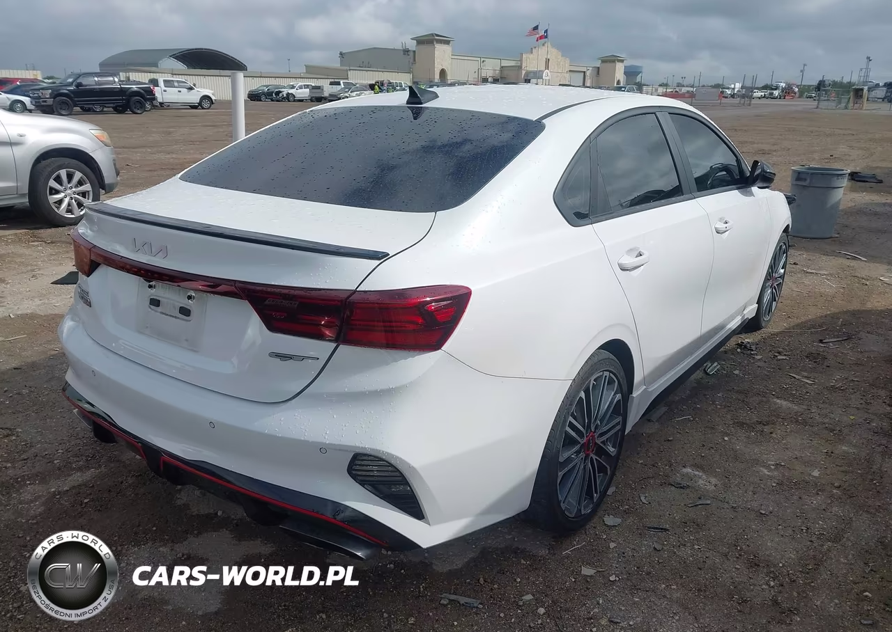 2023 Kia Forte Gt VIN:3KPF44AC5PE686486 - 4