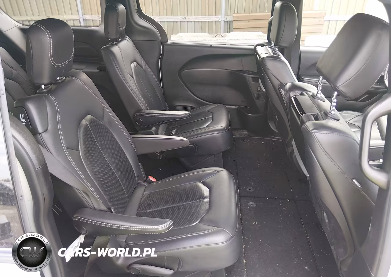 2020 Chrysler Pacifica Touring L Plus VIN:2C4RC1EG3LR210032 - 8