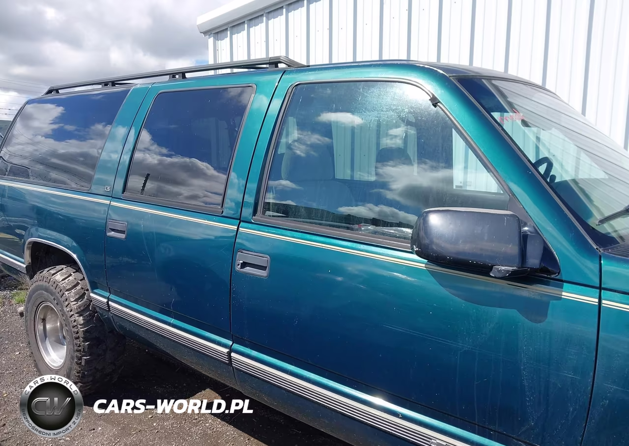 1996 Chevrolet Suburban C1500 VIN:3GNEC16R6TG169844 - 13
