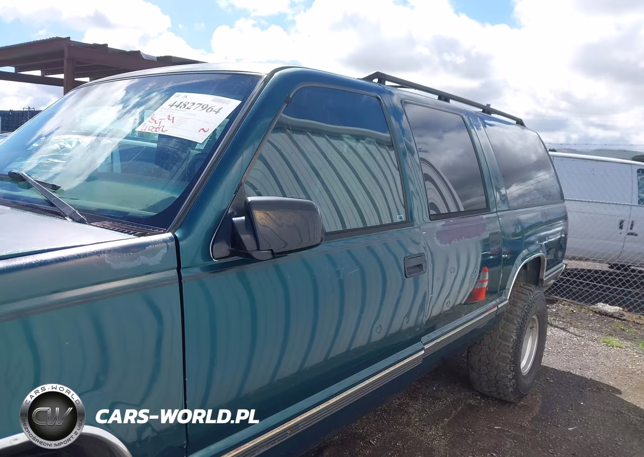 1996 Chevrolet Suburban C1500 VIN:3GNEC16R6TG169844 - 14