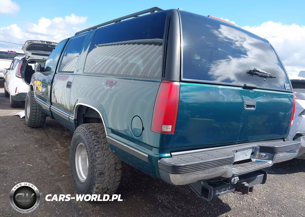 1996 Chevrolet Suburban C1500 VIN:3GNEC16R6TG169844 - 3