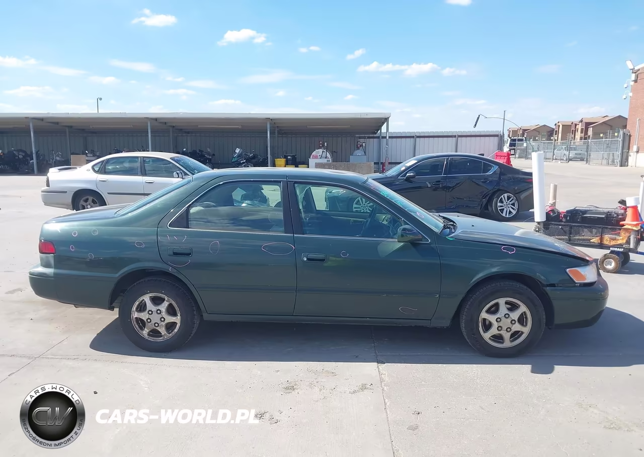 1999 Toyota Camry Le VIN:4T1BG22K4XU520893 - 13