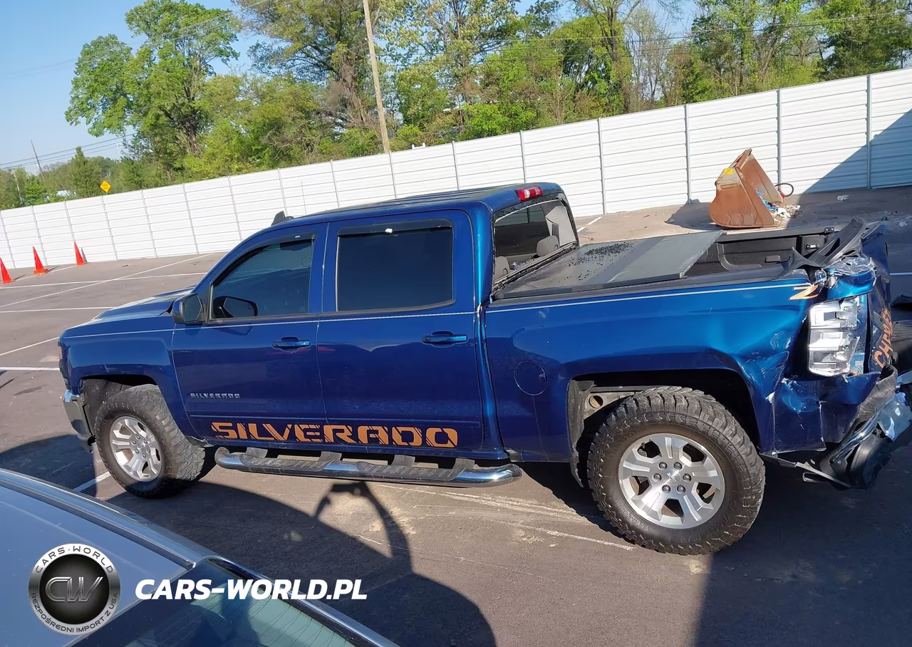 2018 Chevrolet Silverado 1500 2Lt VIN:3GCUKREC8JG405846 - 13