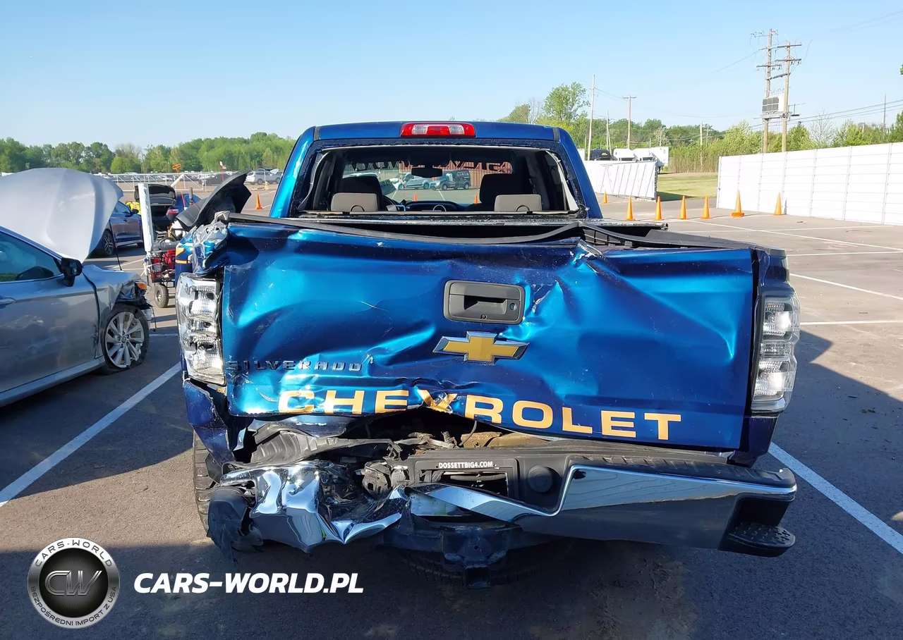 2018 Chevrolet Silverado 1500 2Lt VIN:3GCUKREC8JG405846 - 15