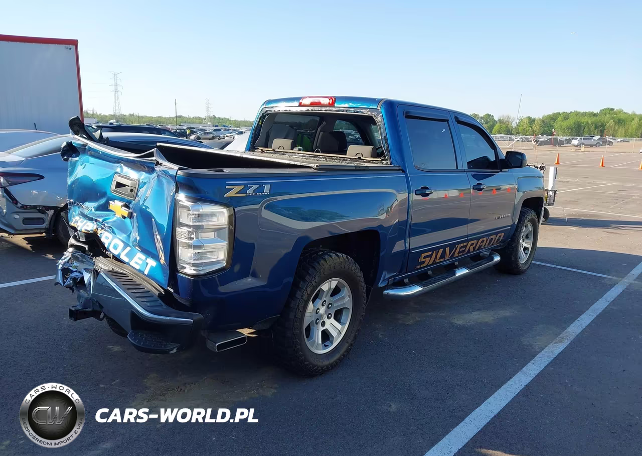 2018 Chevrolet Silverado 1500 2Lt VIN:3GCUKREC8JG405846 - 4