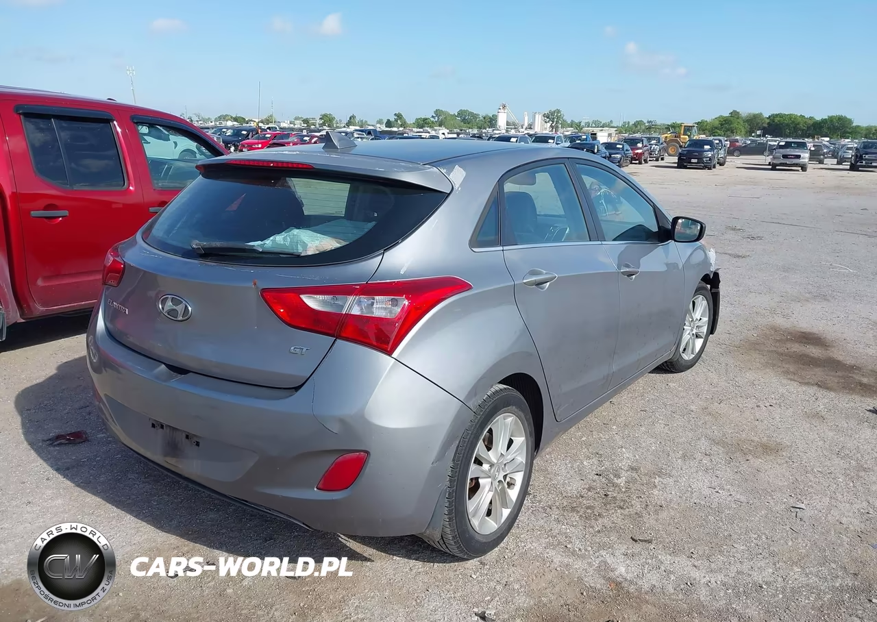 2013 Hyundai Elantra Gt VIN:KMHD35LE5DU024768 - 4