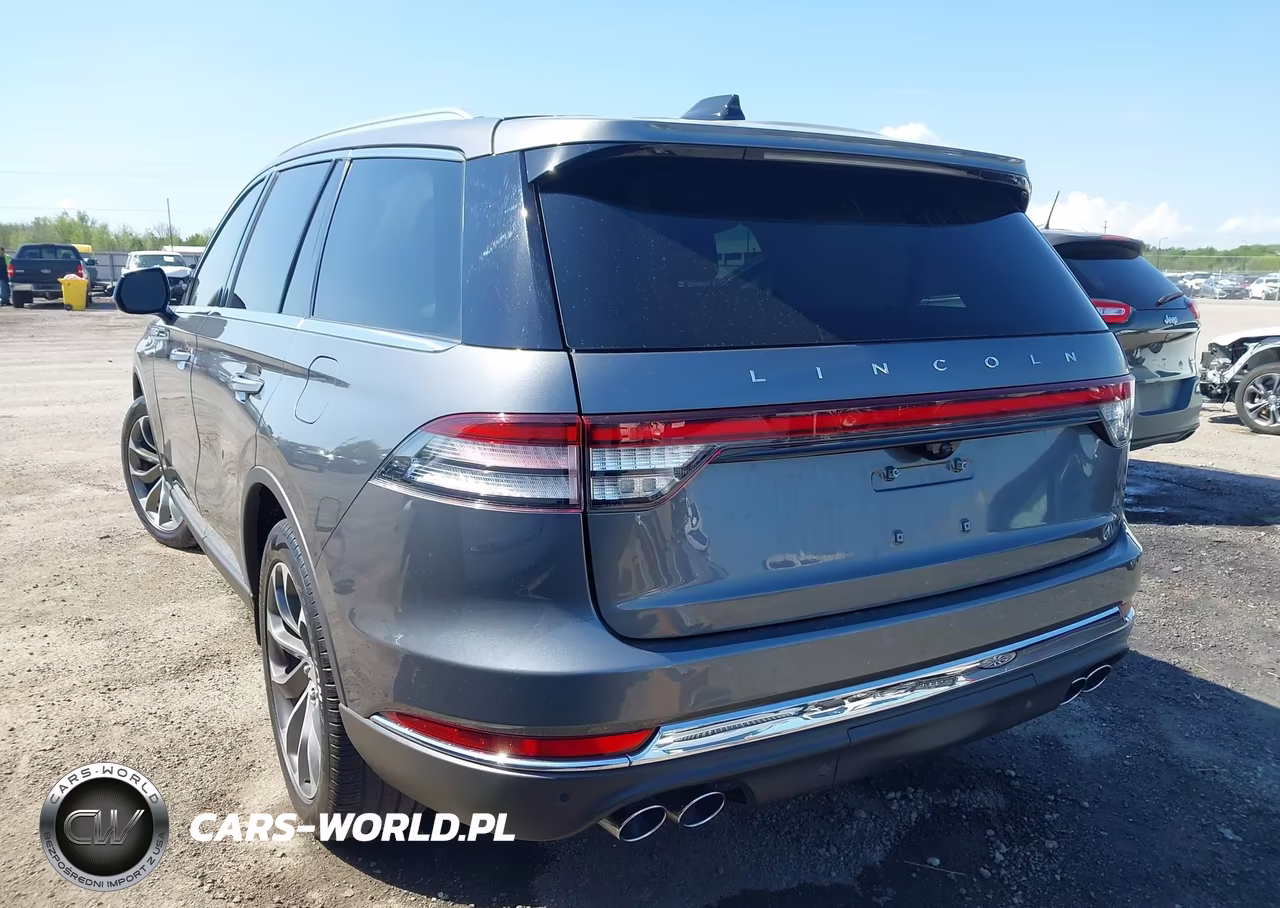 2025 Lincoln Aviator Reserve VIN:5LM5J7XC7SGL03419 - 3