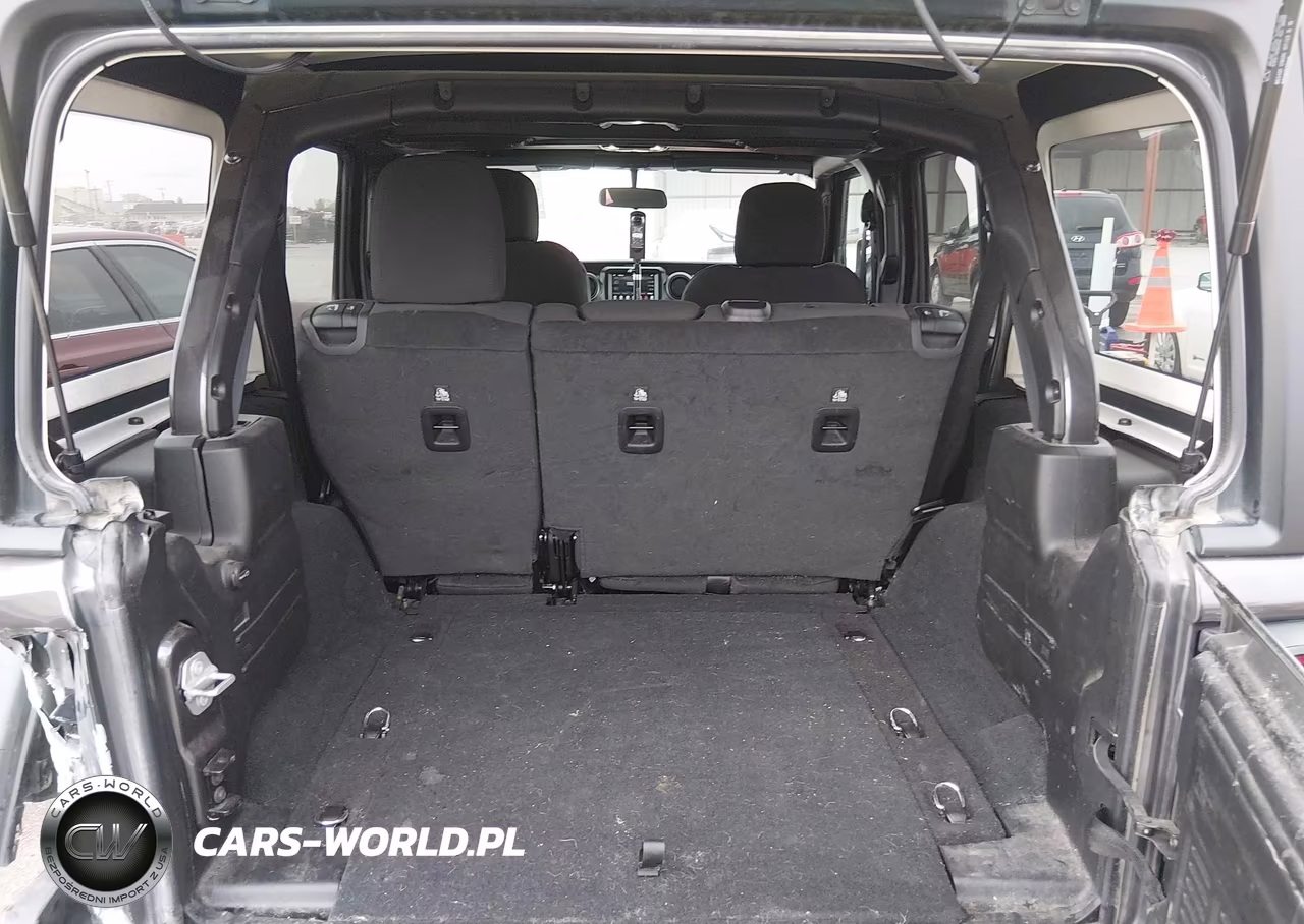 2023 Jeep Wrangler 4-Door Sport S 4X4 VIN:1C4HJXDN7PW680324 - 17