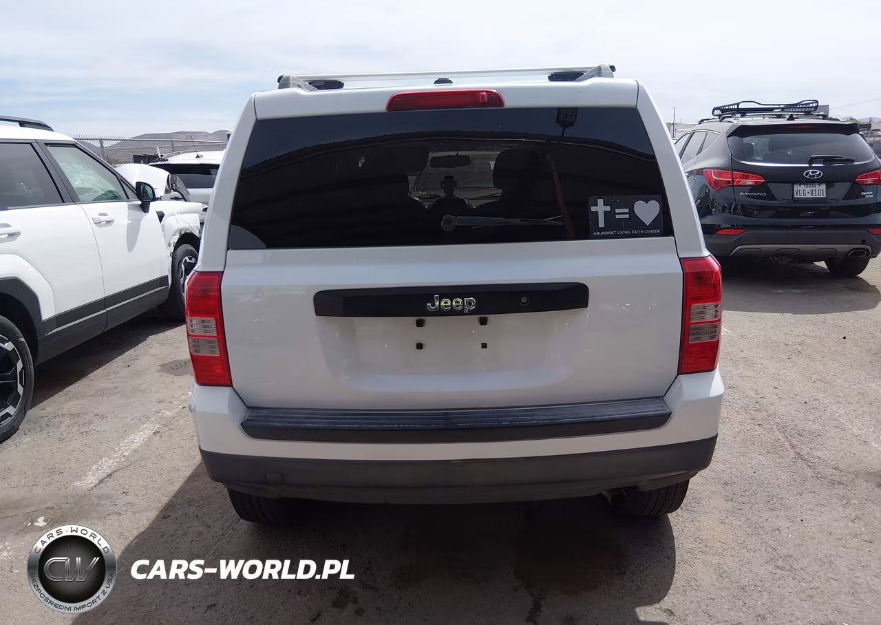 2015 Jeep Patriot Sport VIN:1C4NJPBB4FD361677 - 16