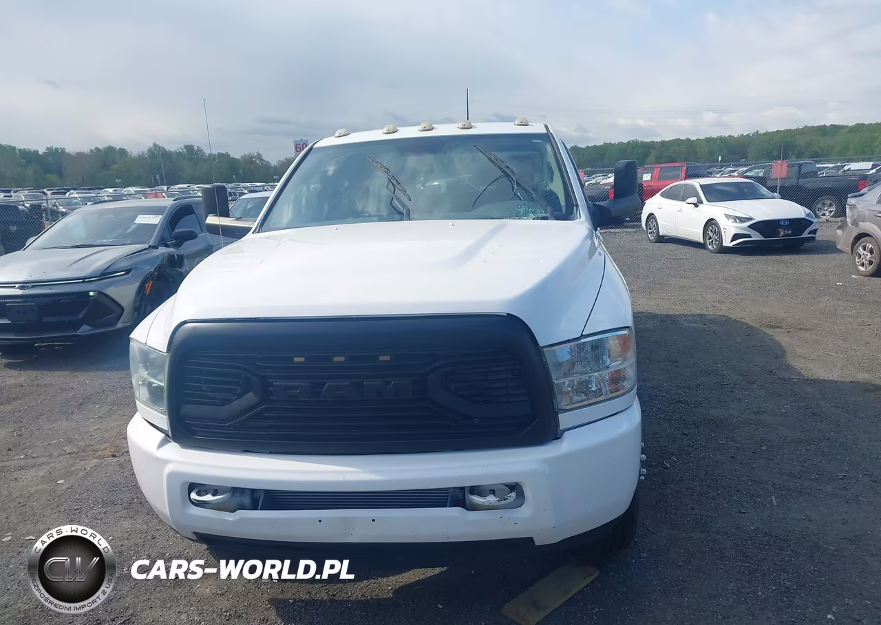 2015 Ram 3500 Chassis Tradesman-Slt-Laramie VIN:3C7WRSCL5FG642853 - 12