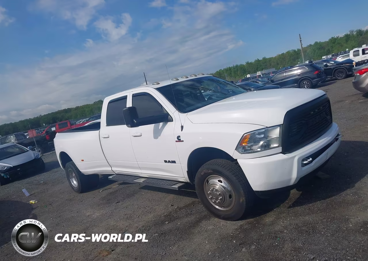 2015 Ram 3500 Chassis Tradesman-Slt-Laramie VIN:3C7WRSCL5FG642853 - 13
