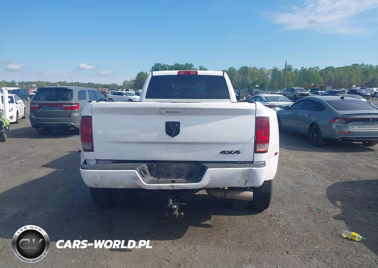 2015 Ram 3500 Chassis Tradesman-Slt-Laramie VIN:3C7WRSCL5FG642853 - 15