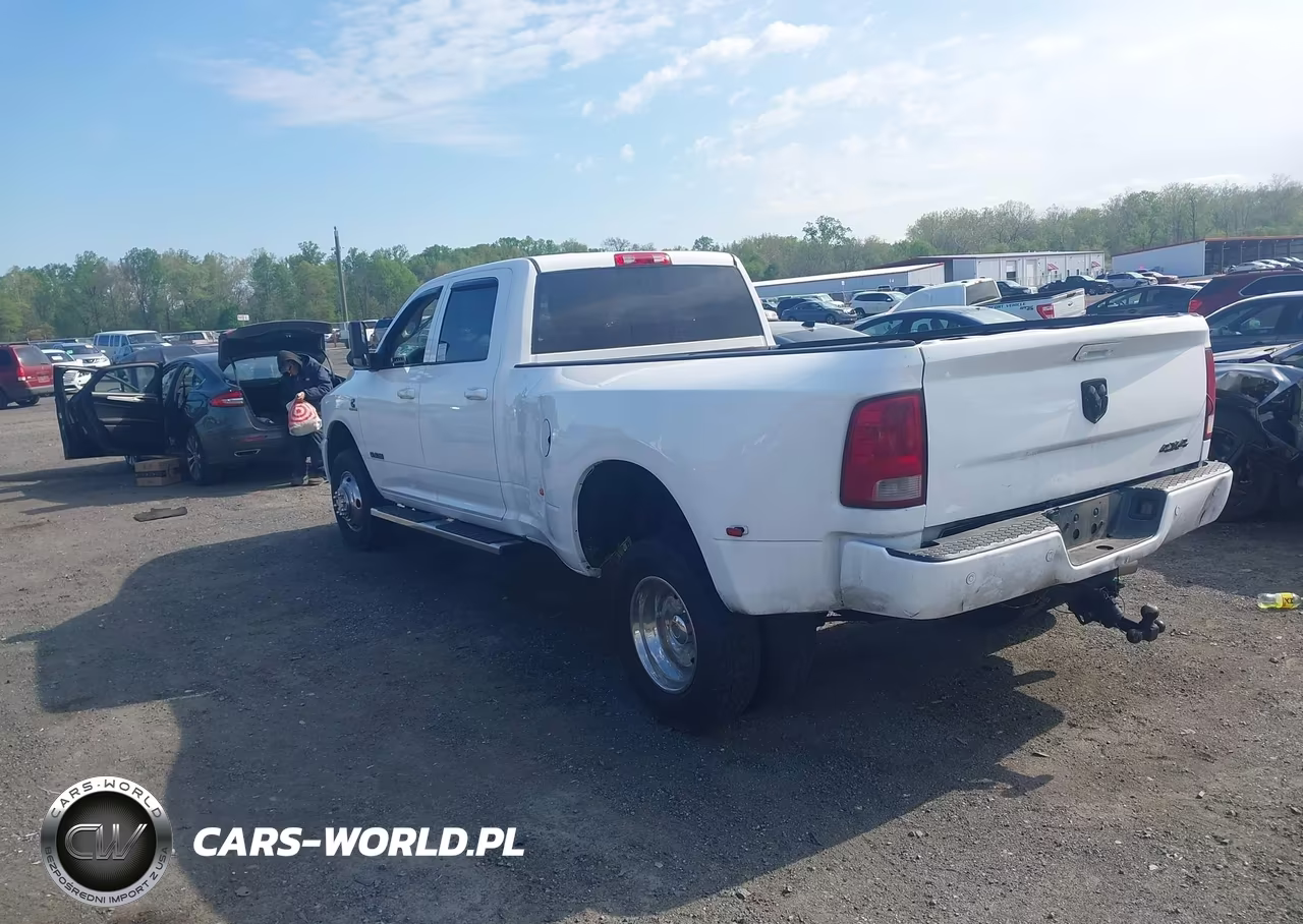 2015 Ram 3500 Chassis Tradesman-Slt-Laramie VIN:3C7WRSCL5FG642853 - 3