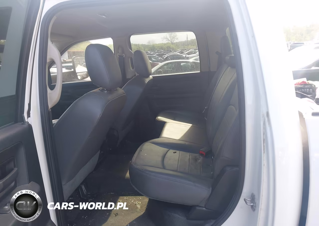 2015 Ram 3500 Chassis Tradesman-Slt-Laramie VIN:3C7WRSCL5FG642853 - 7
