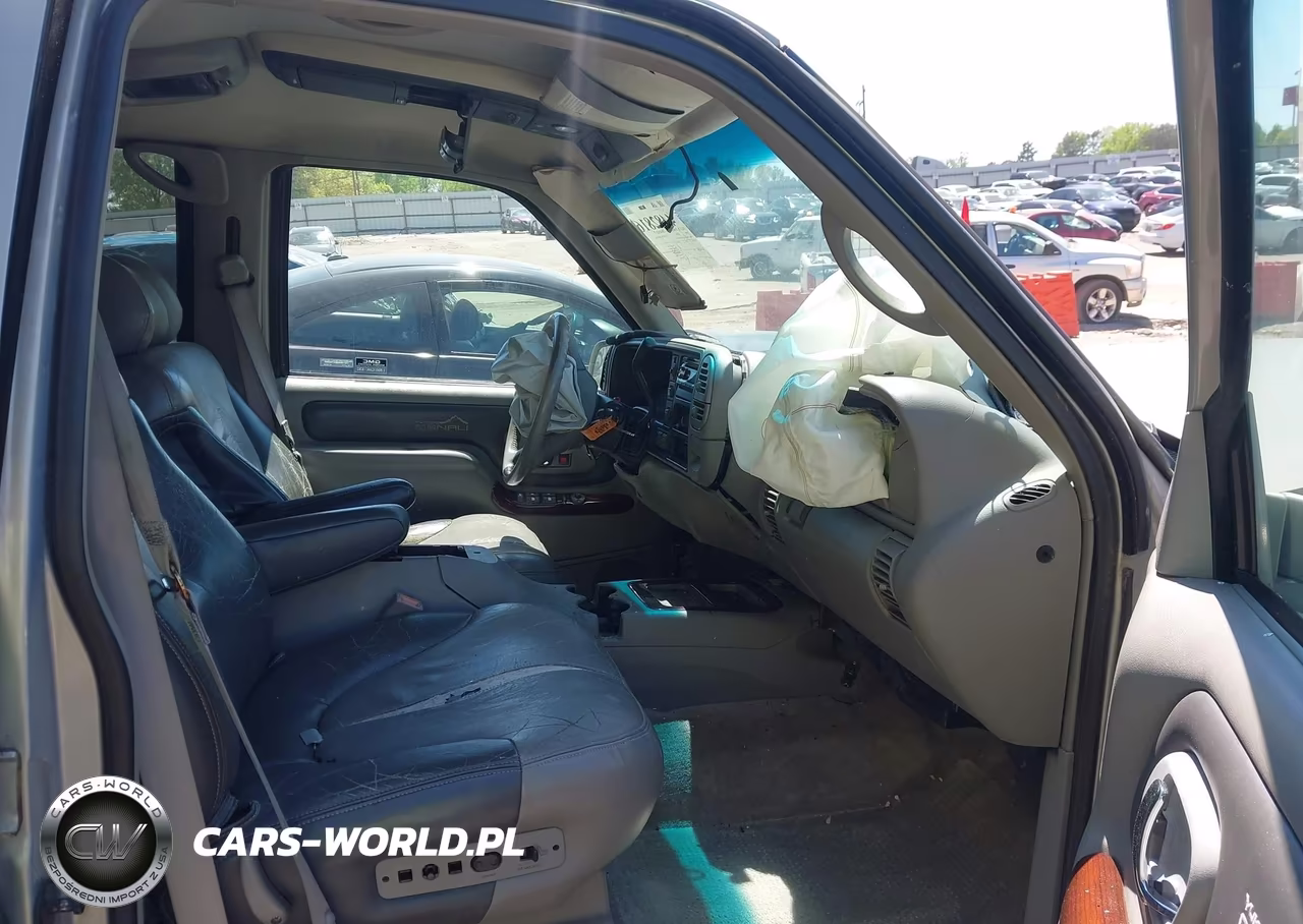 1999 GMC Yukon Denali VIN:1GKEK13RXXR910720 - 5