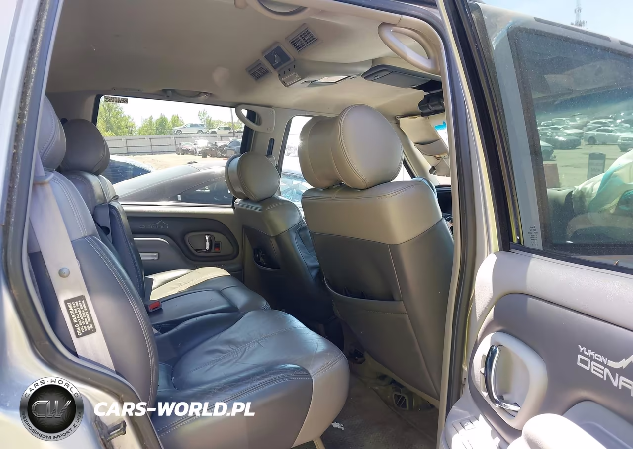 1999 GMC Yukon Denali VIN:1GKEK13RXXR910720 - 8