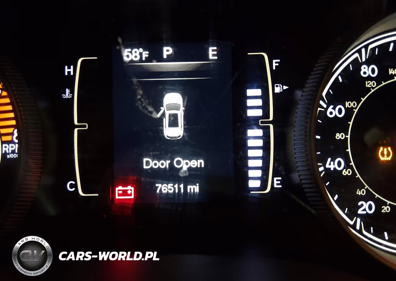 2017 Jeep Cherokee Latitude 4X4 VIN:1C4PJMCS5HD228662 - 15