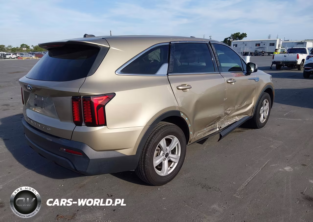 2021 Kia Sorento Lx VIN:5XYRG4LC5MG028831 - 4
