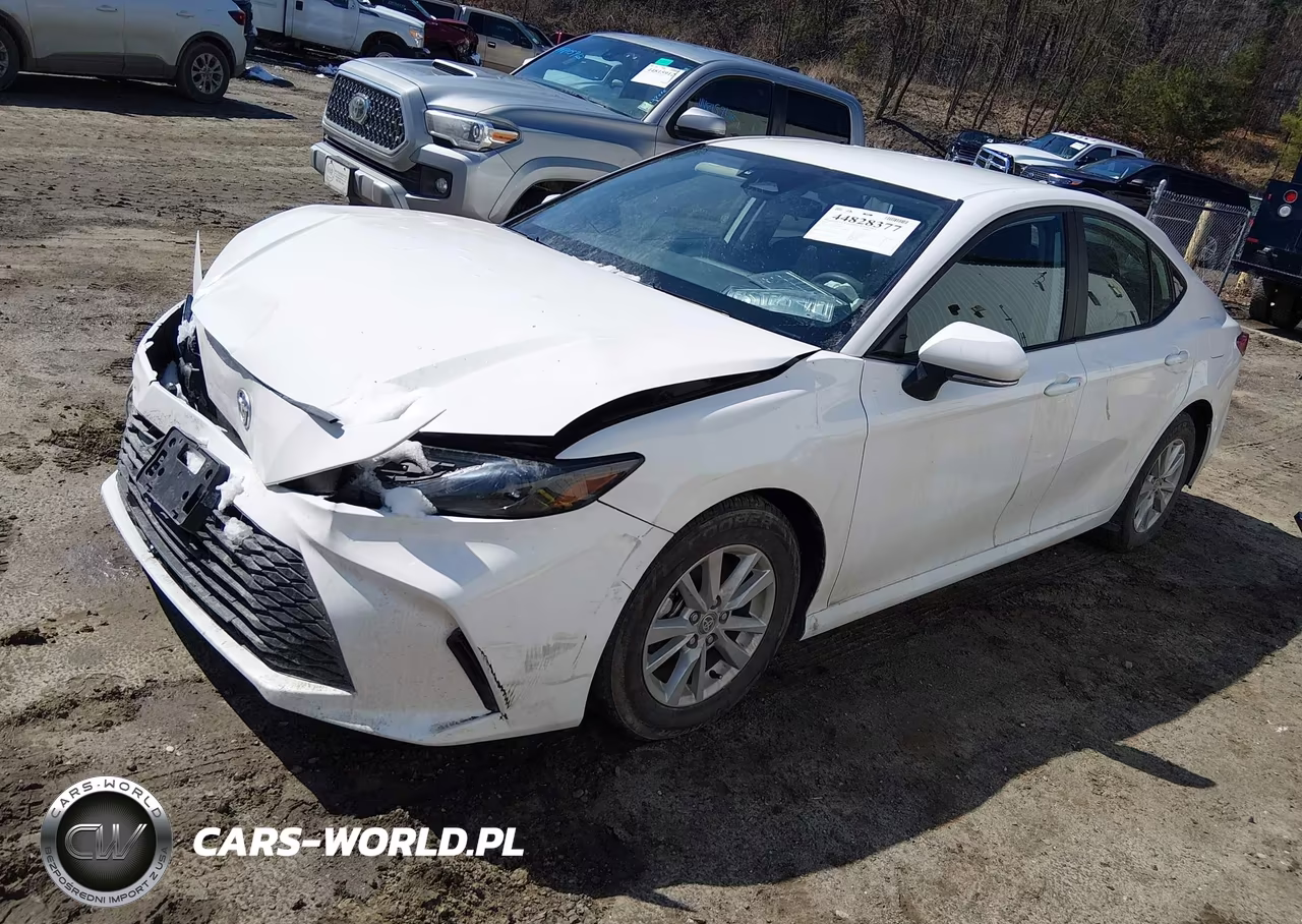 2025 Toyota Camry Le VIN:4T1DAACK5SU595811 - 2