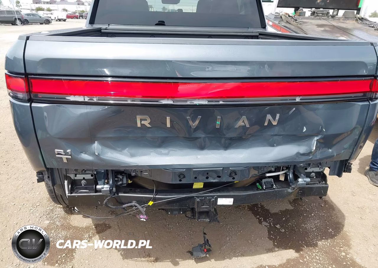 2024 Rivian R1T Adventure Dual Motor Large Pack-Adventure Dual Motor Perf Large Pack VIN:7FCTGBAA1RN033675 - 6