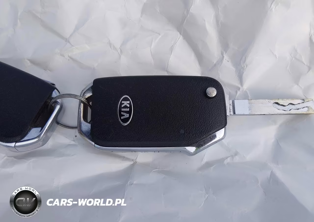 2019 Kia Forte Lxs VIN:3KPF24AD7KE013609 - 11