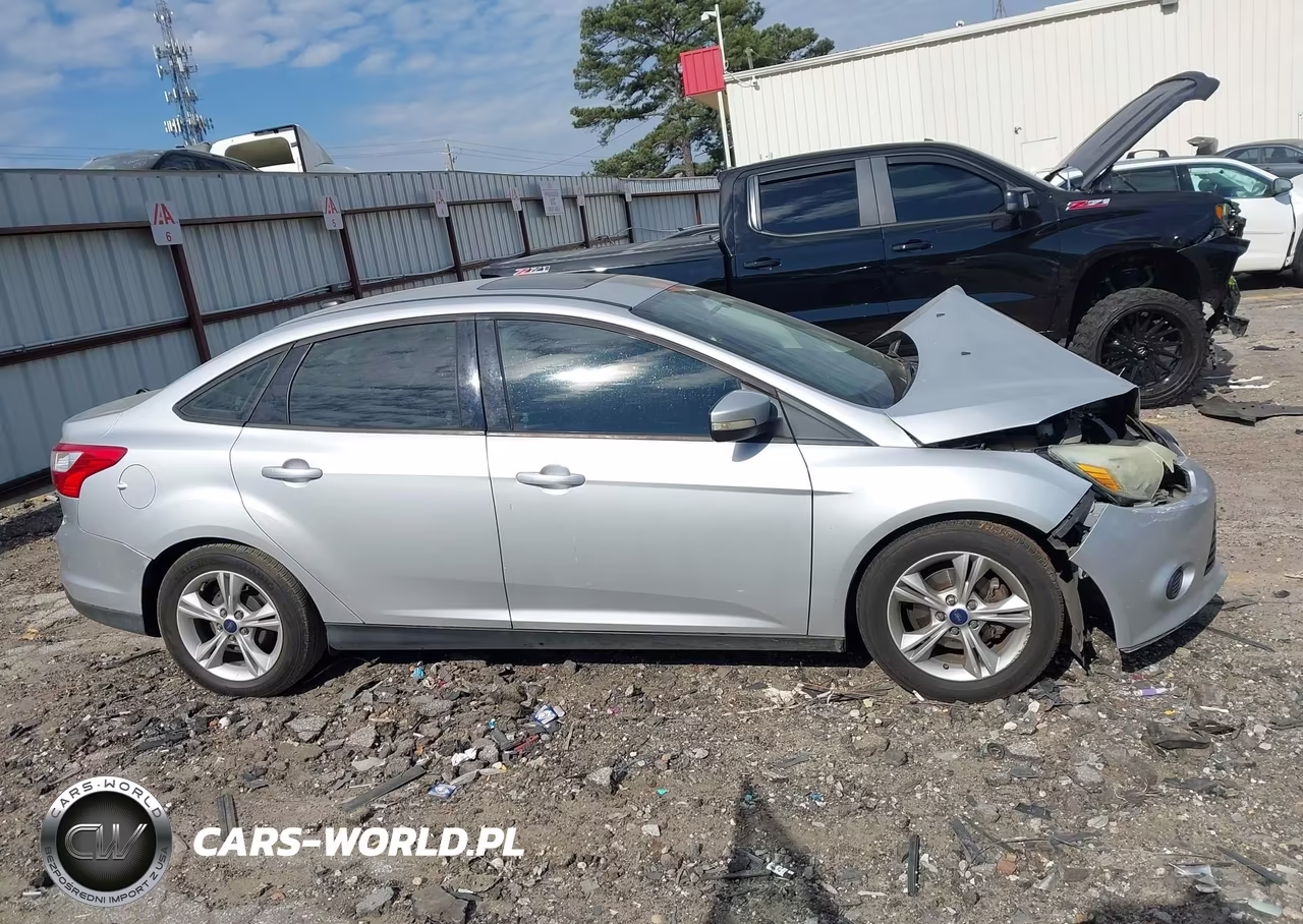 2014 Ford Focus Se VIN:1FADP3F29EL458087 - 13