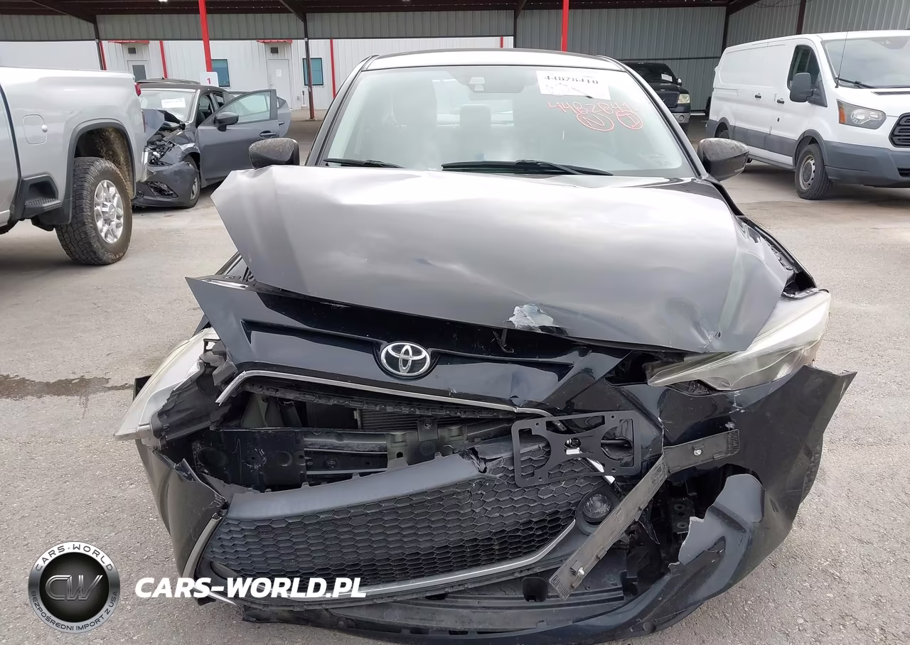 2019 Toyota Yaris Le VIN:3MYDLBYV8KY514323 - 12