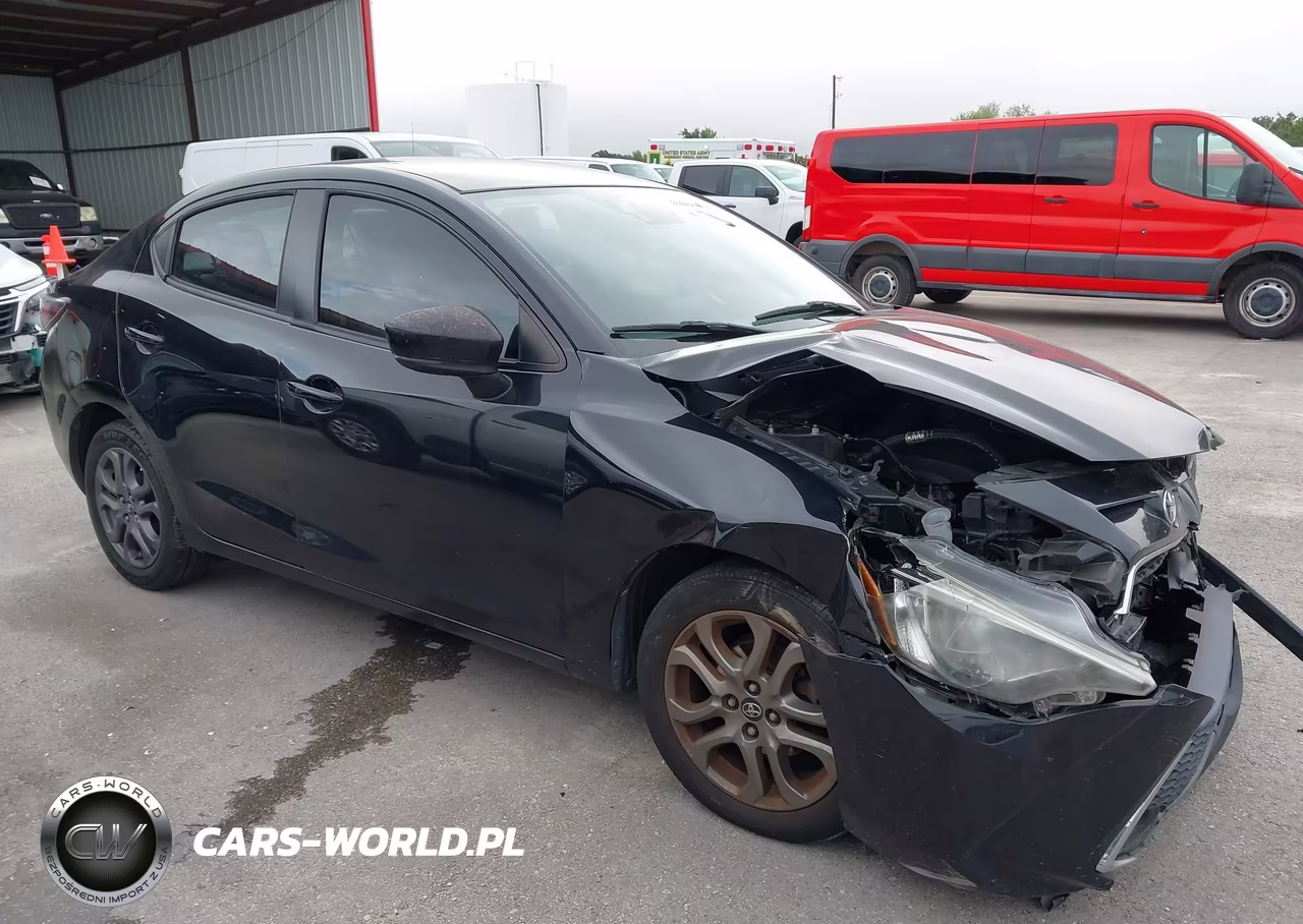 2019 Toyota Yaris Le VIN:3MYDLBYV8KY514323 - 17