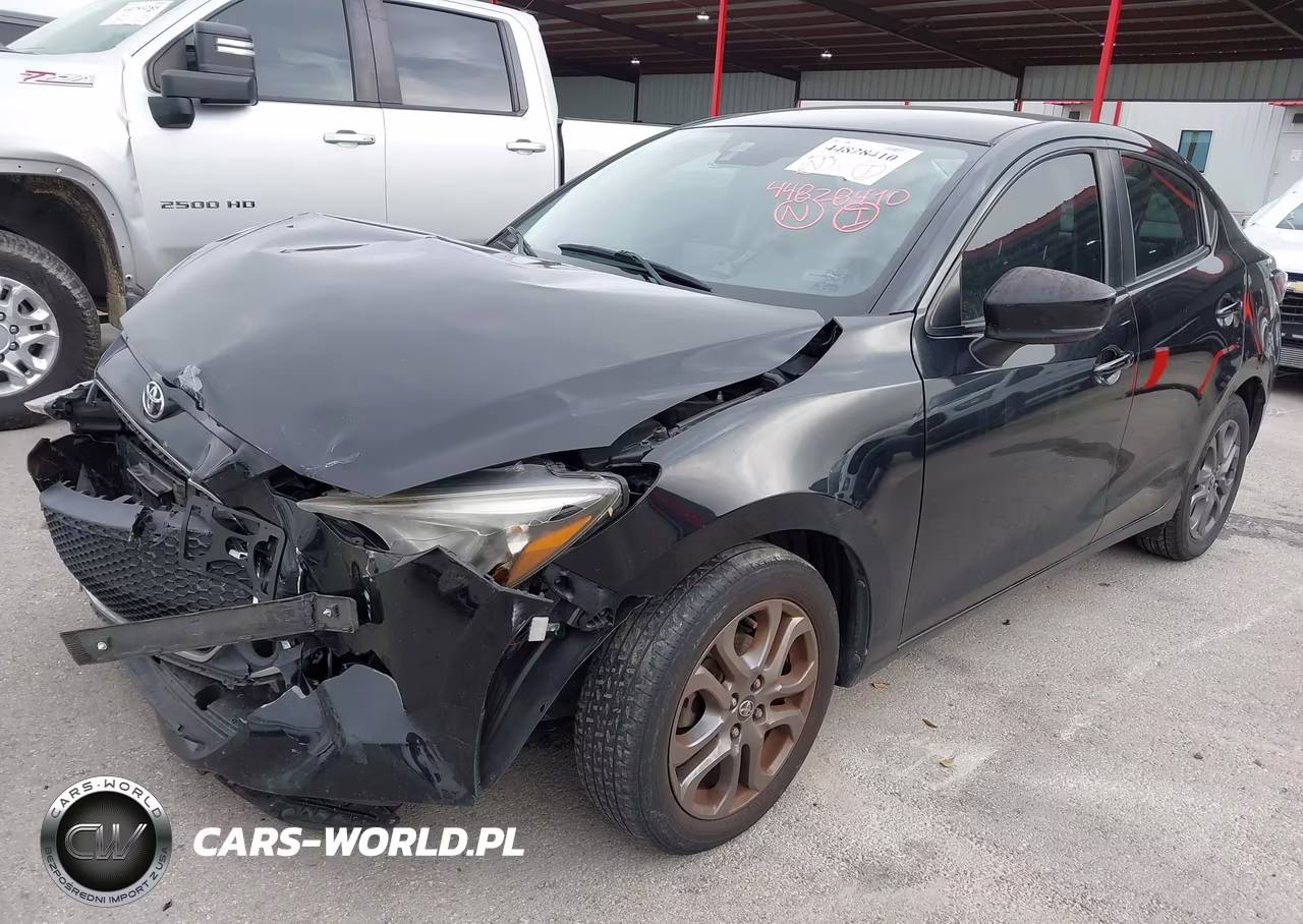 2019 Toyota Yaris Le VIN:3MYDLBYV8KY514323 - 18