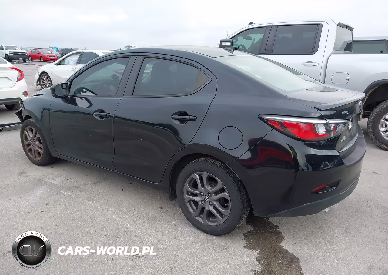 2019 Toyota Yaris Le VIN:3MYDLBYV8KY514323 - 3