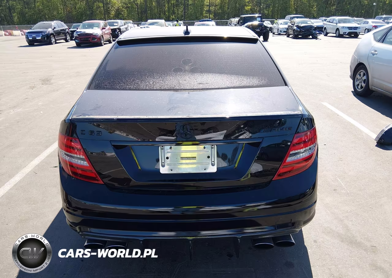 2011 Mercedes-Benz C 63 Amg VIN:WDDGF7HB5BF562834 - 17
