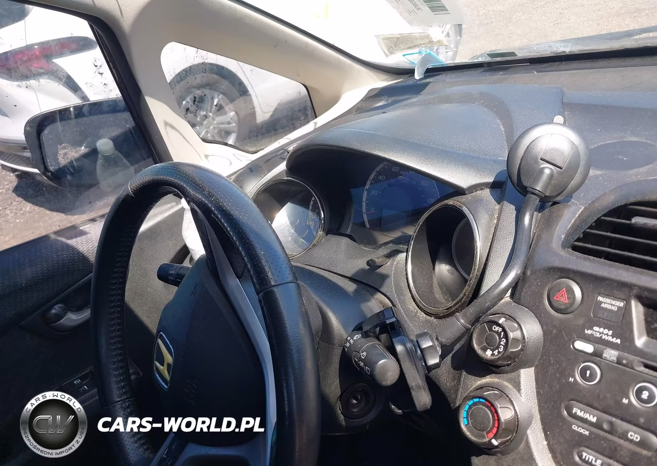 2013 Honda Fit Sport VIN:JHMGE8H58DC018540 - 7