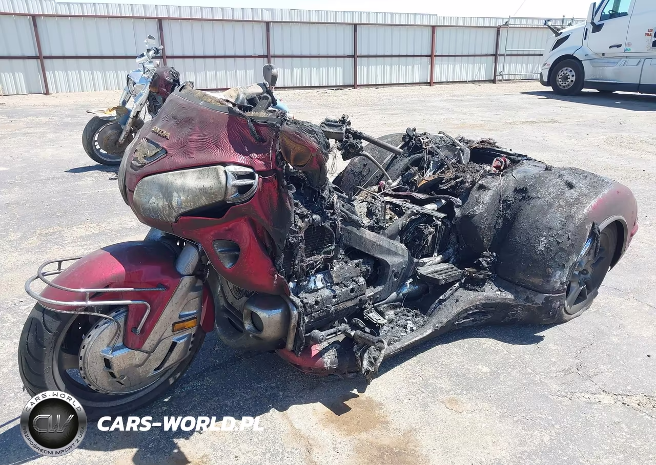 2004 Honda Gl1800 VIN:1HFSC47054A302290 - 2