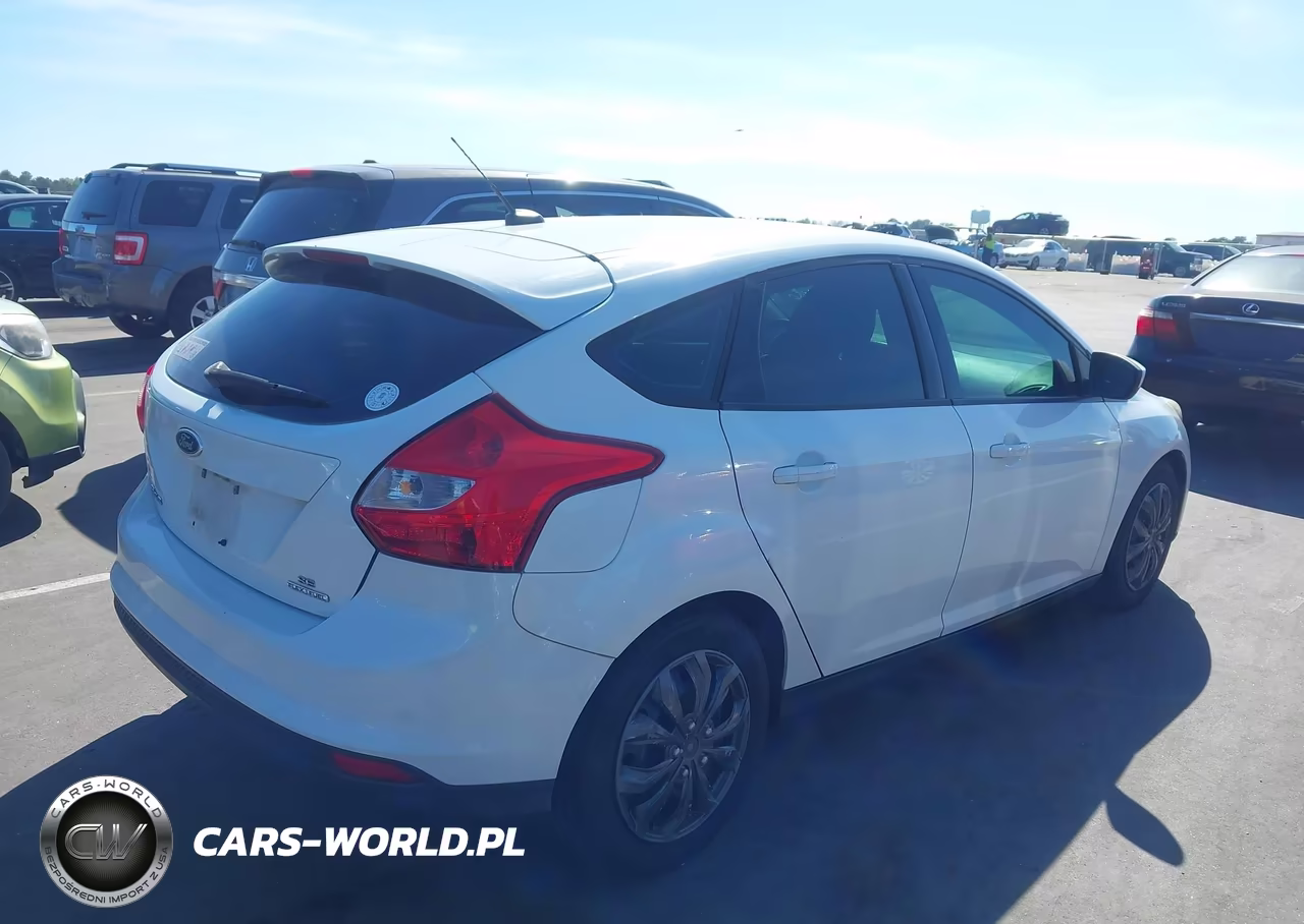 2012 Ford Focus Se VIN:1FAHP3K24CL470765 - 4