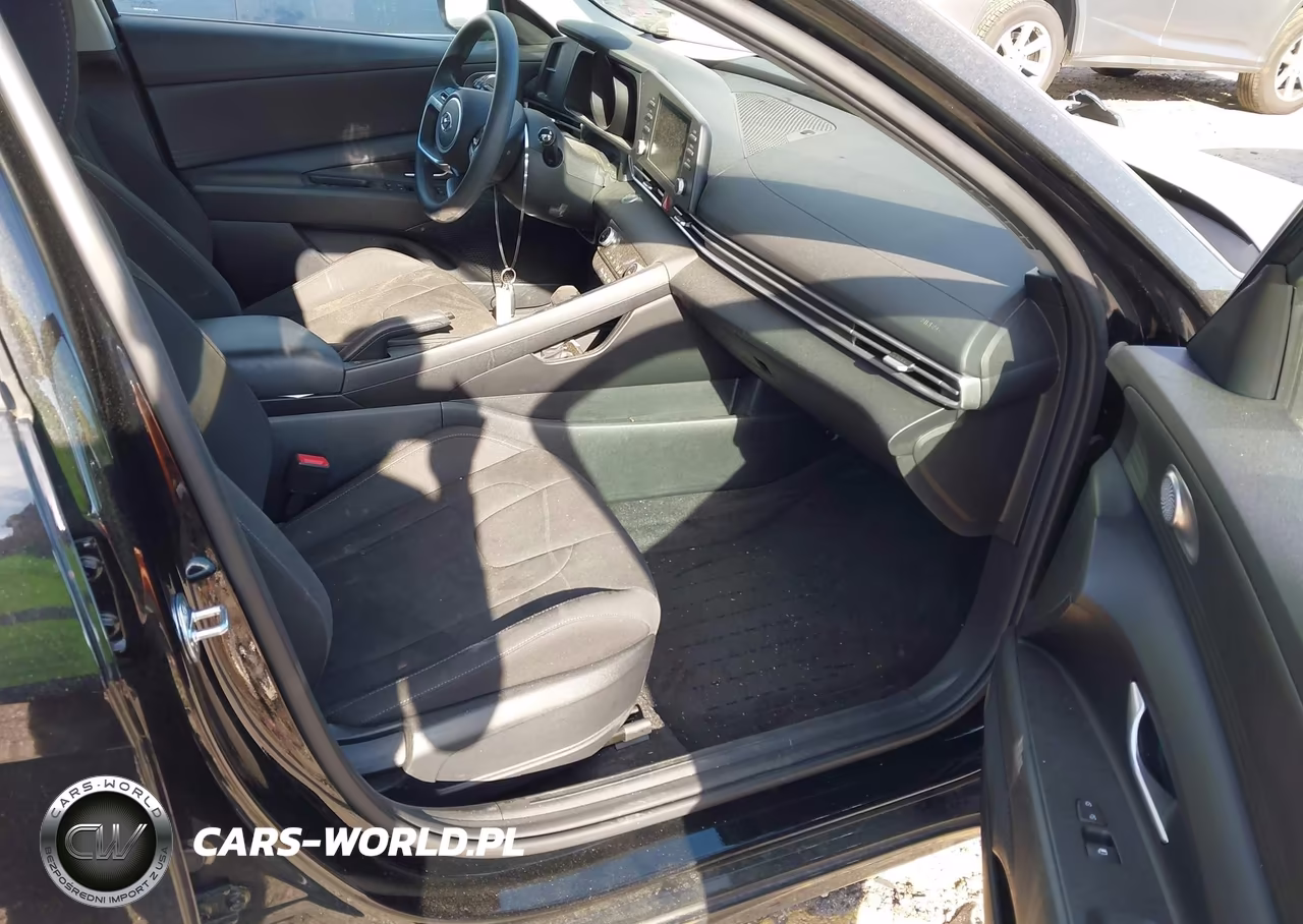 2023 Hyundai Elantra Sel VIN:KMHLM4AG8PU571318 - 5