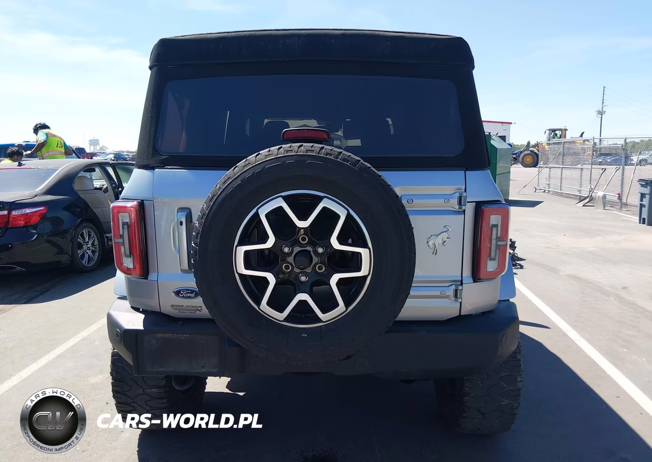 2023 Ford Bronco Outer Banks VIN:1FMDE5BH3PLA88453 - 17