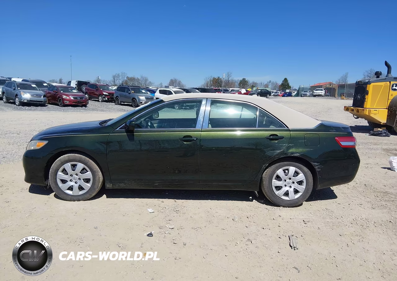 2011 Toyota Camry Le VIN:4T1BF3EK1BU585892 - 14