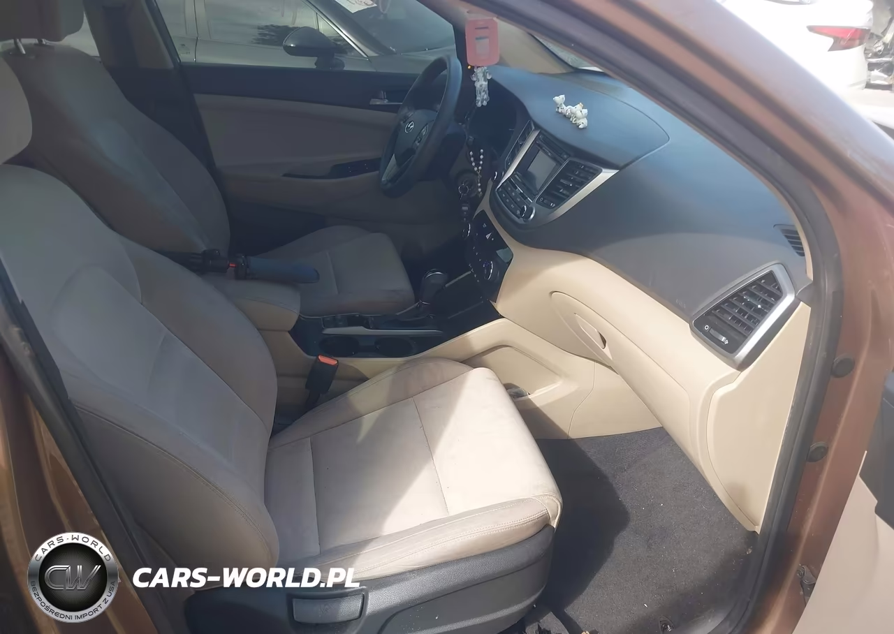 2017 Hyundai Tucson Se VIN:KM8J3CA48HU318205 - 5