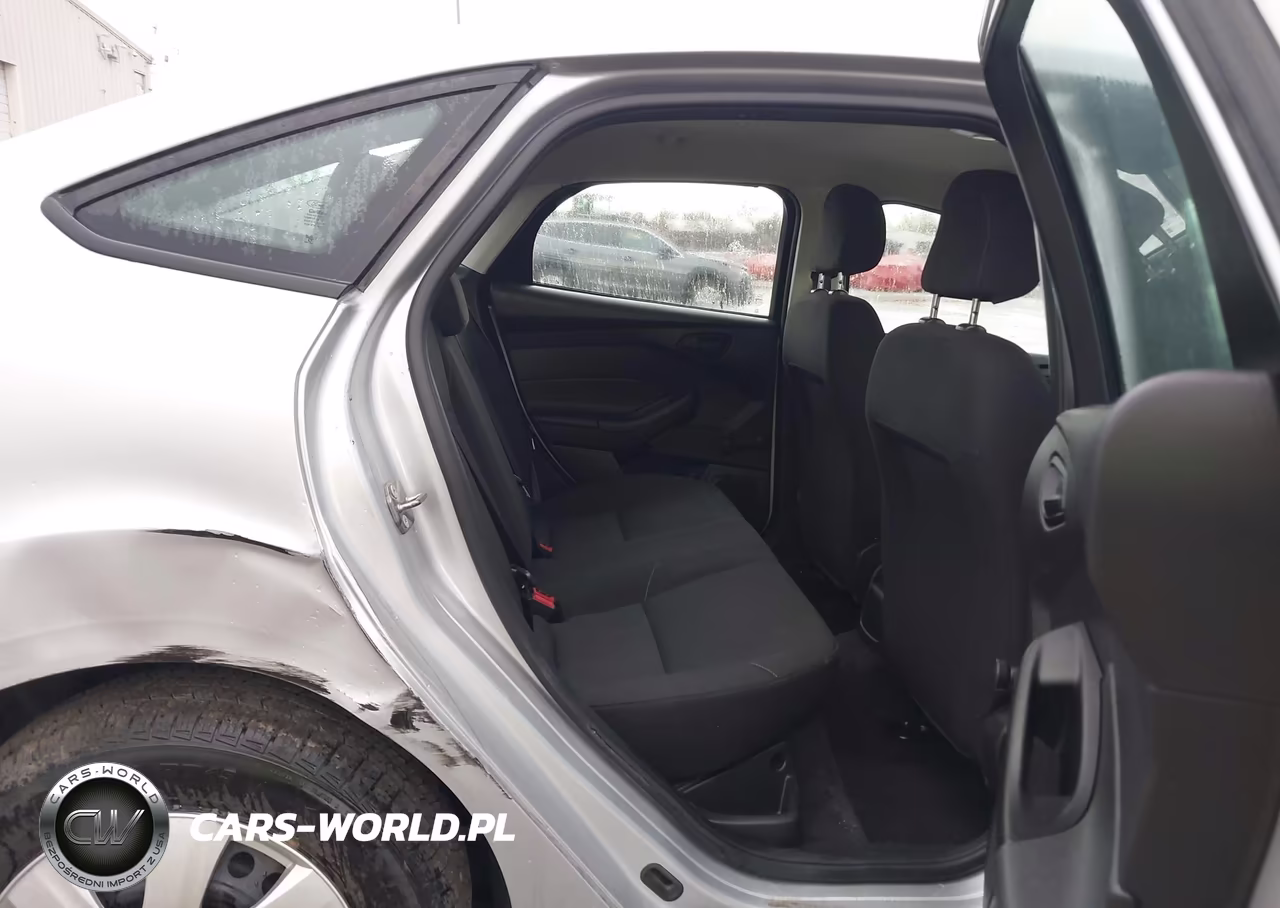 2018 Ford Focus S VIN:1FADP3E28JL215172 - 8