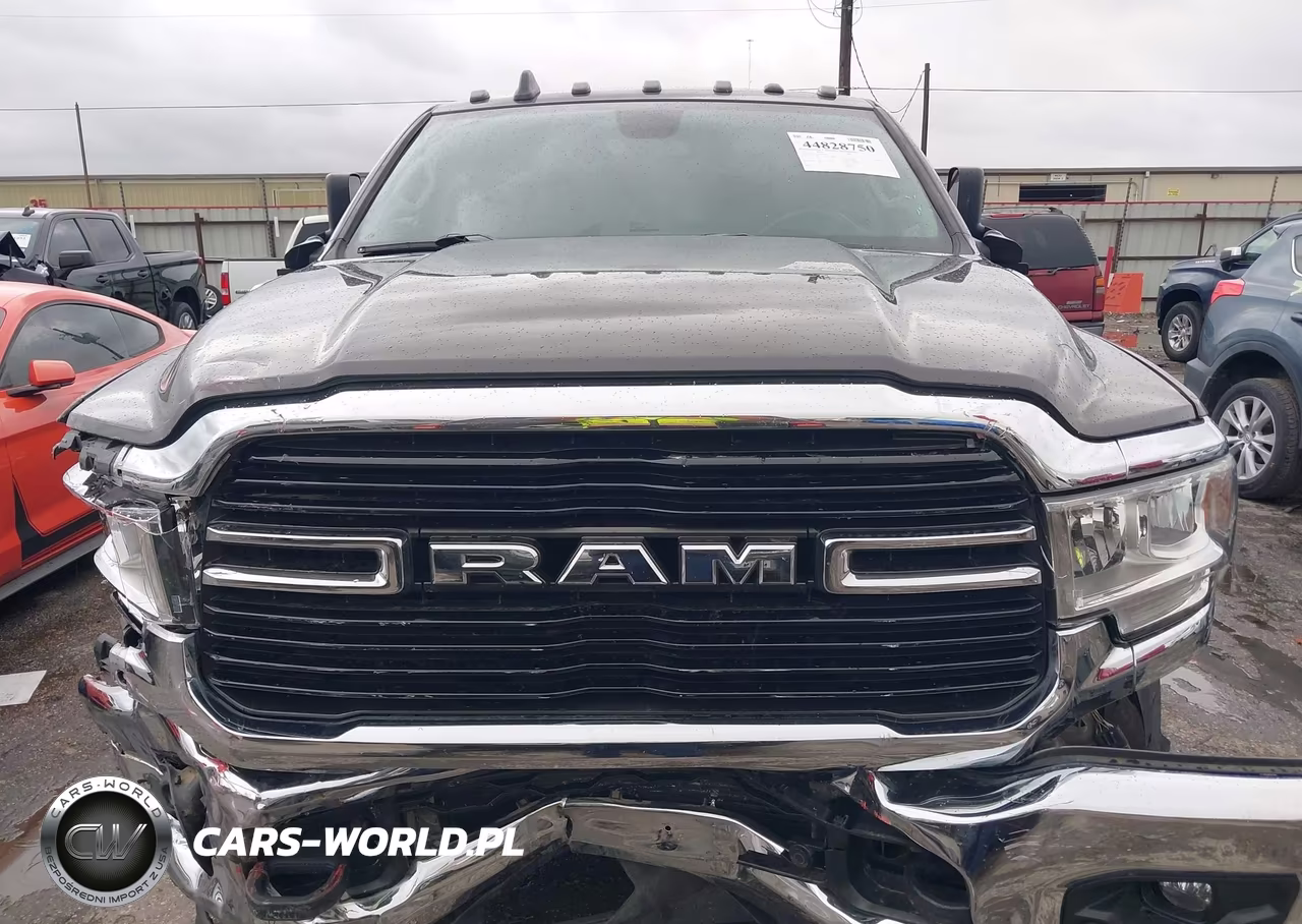 2019 Ram 2500 Lone Star 4X4 8' Box VIN:3C6UR5JL2KG595081 - 12